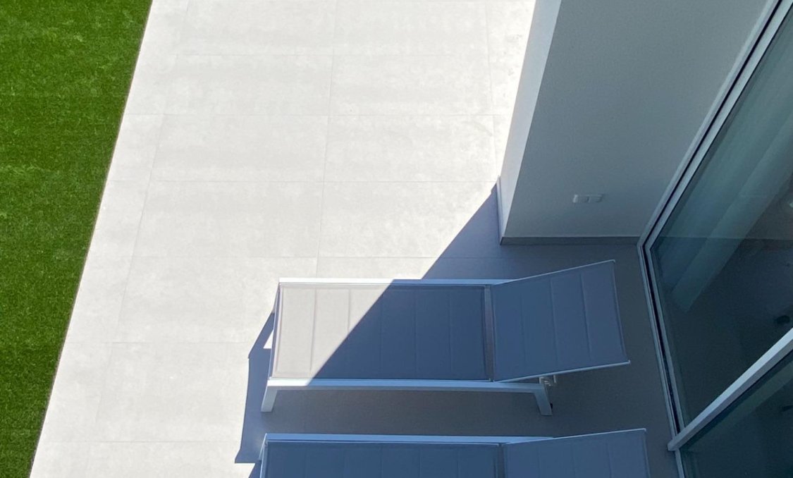 Obra nueva - villa -
