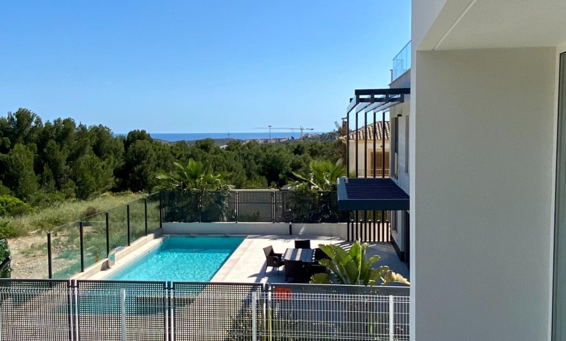 Obra nueva - villa -
