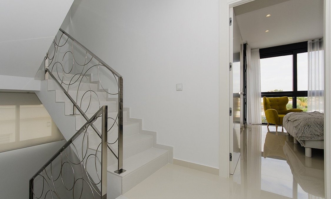 Nowy budynek - villa -
