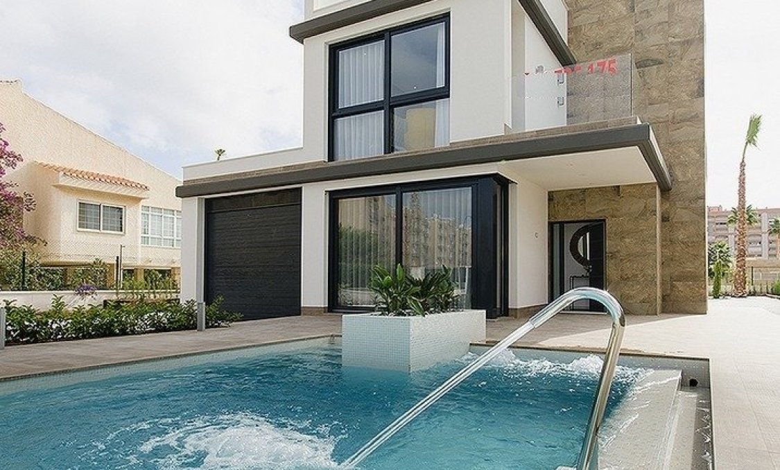 Nowy budynek - villa -
