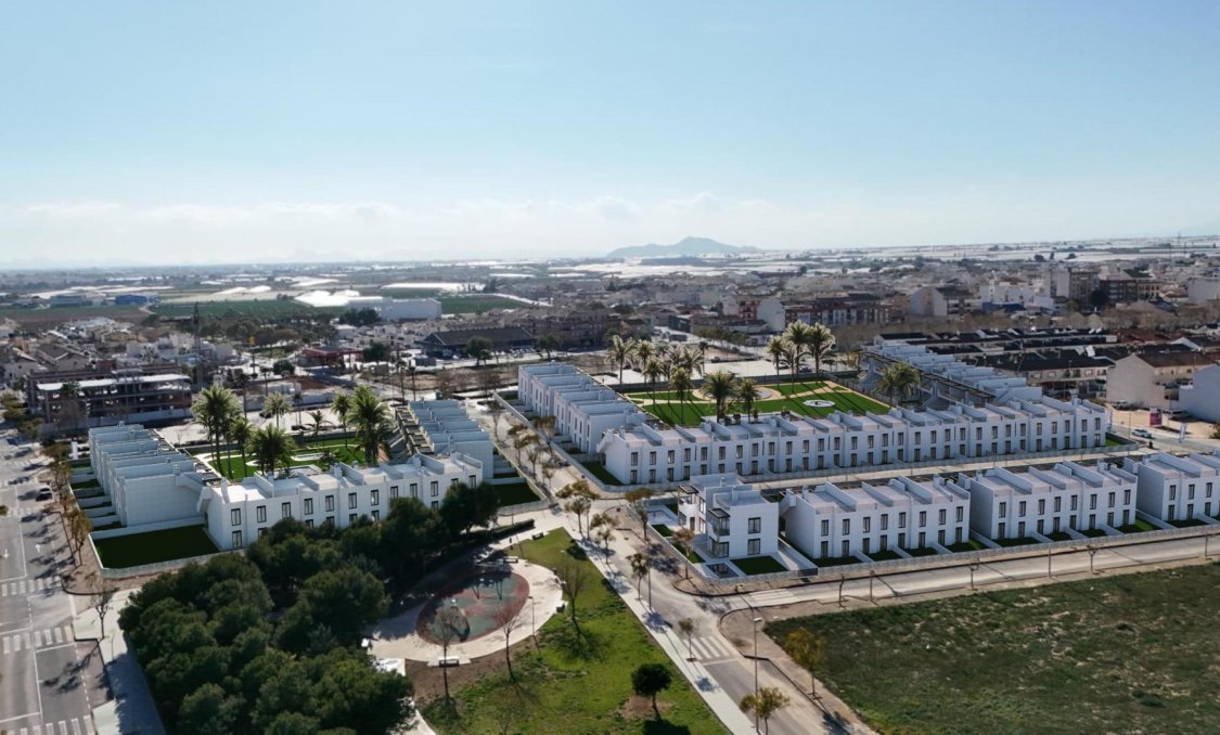 Nowy budynek - Bungalow -
Pilar de la Horadada - pueblo