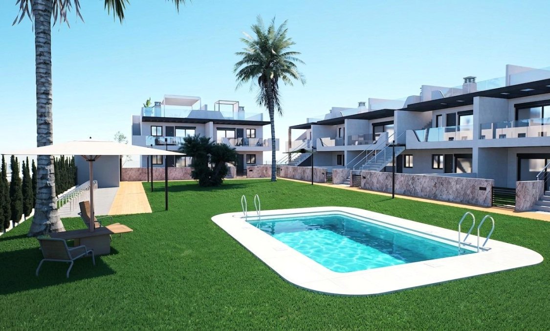 Nowy budynek - Bungalow -
Pilar de la Horadada - pueblo