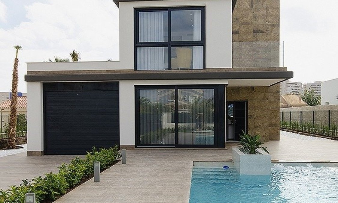 Obra nueva - villa -
