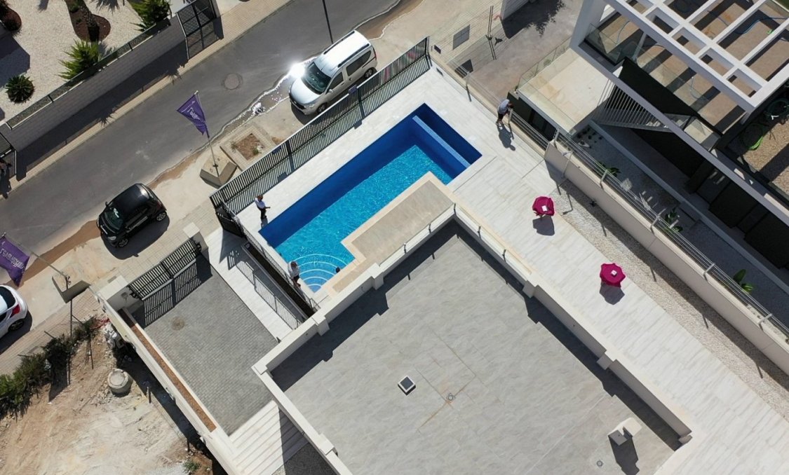 Nowy budynek - villa -
