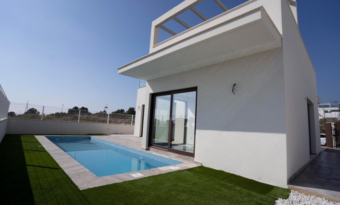 Obra nueva - villa -
