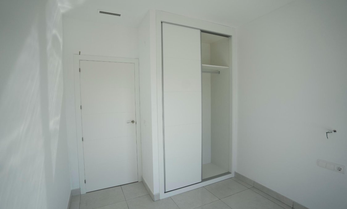 Obra nueva - villa -
