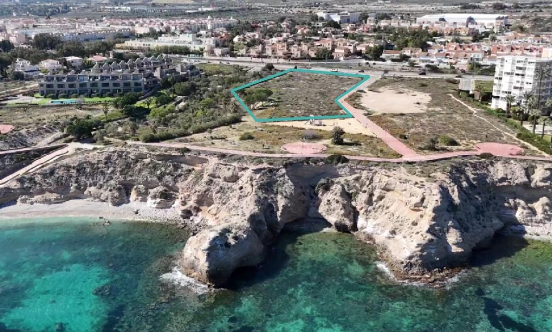 New Build - villa -
El Campello - Platja de L´Amerador