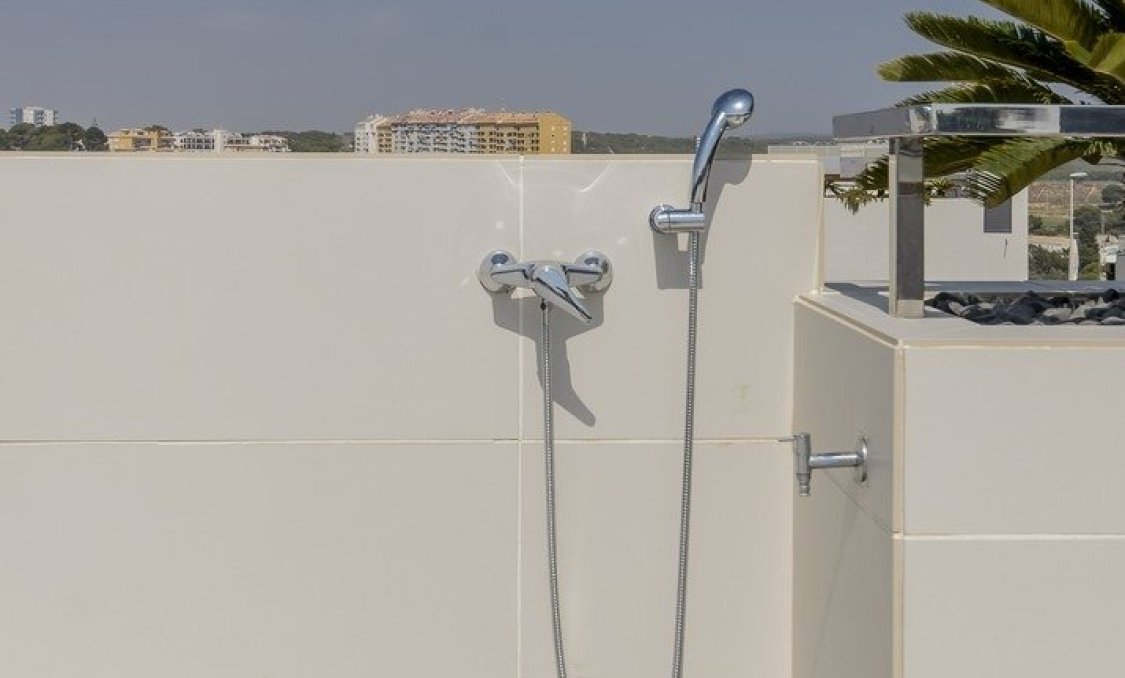 Obra nueva - villa -
