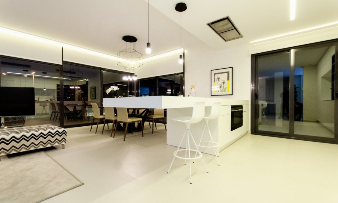 Obra nueva - villa -
