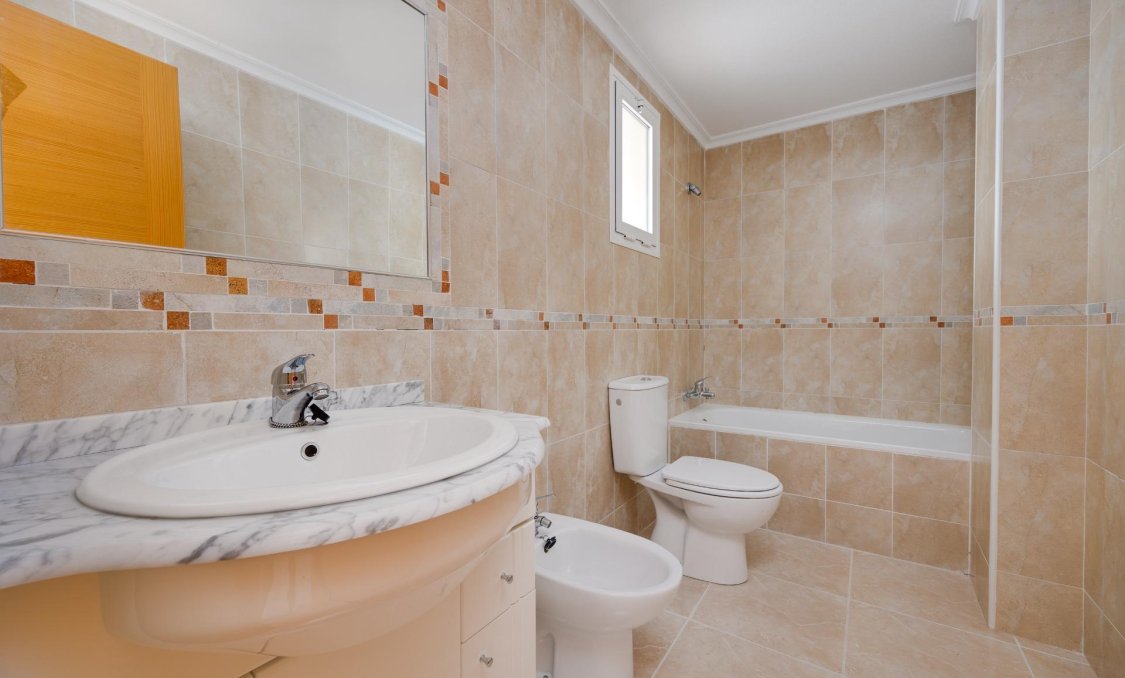 Nowy budynek - apartment -
San Fulgencio - Pueblo