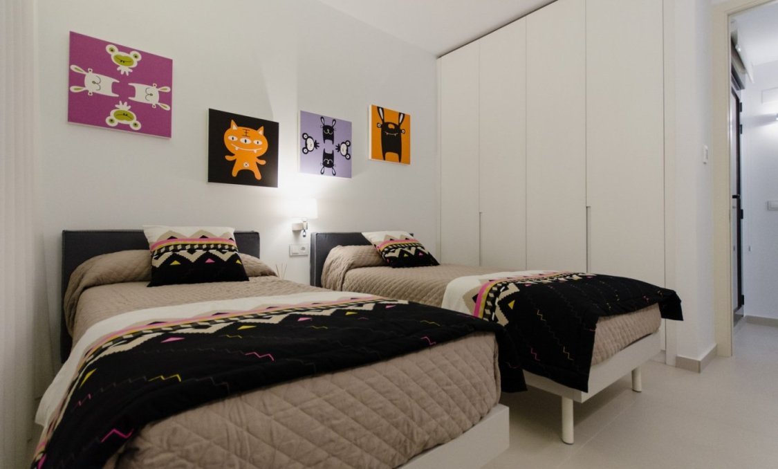 Obra nueva - villa -
