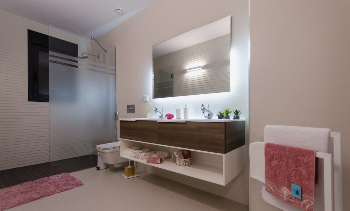 Obra nueva - villa -
