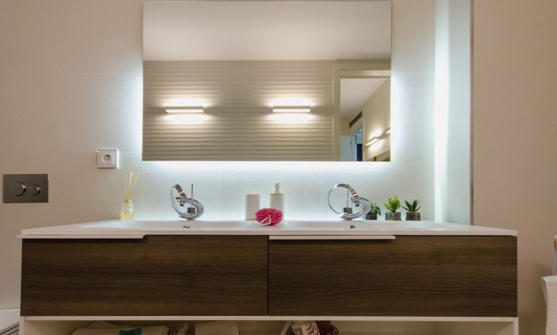 Obra nueva - villa -
