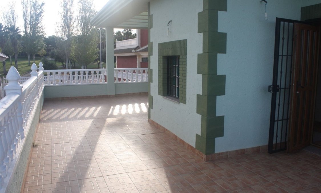 Obra nueva - villa -
