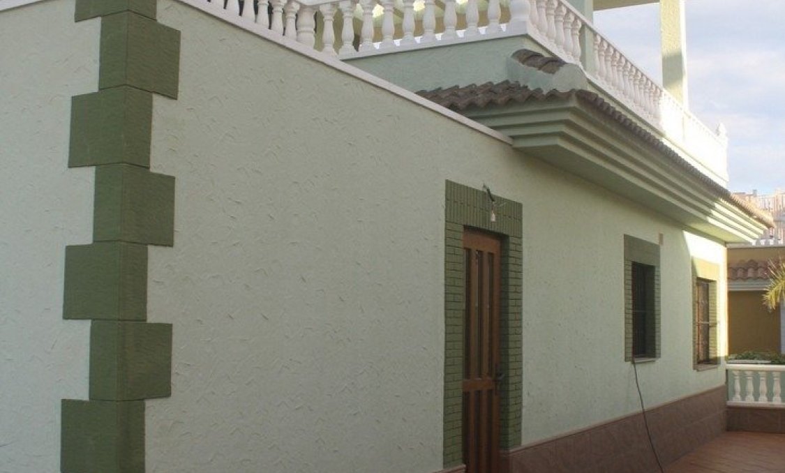 Obra nueva - villa -

