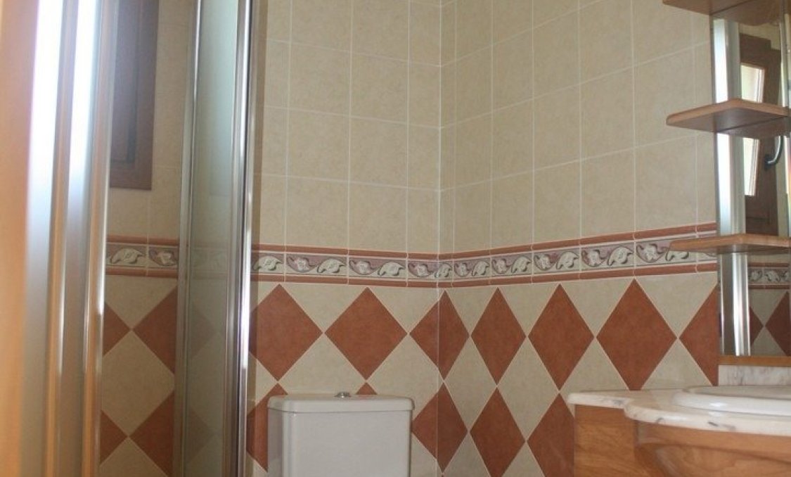 Obra nueva - villa -
