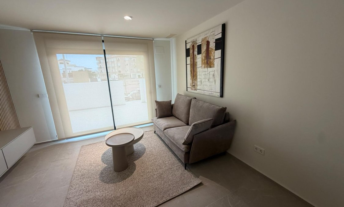 New Build - town house -
Pilar de la Horadada - pueblo