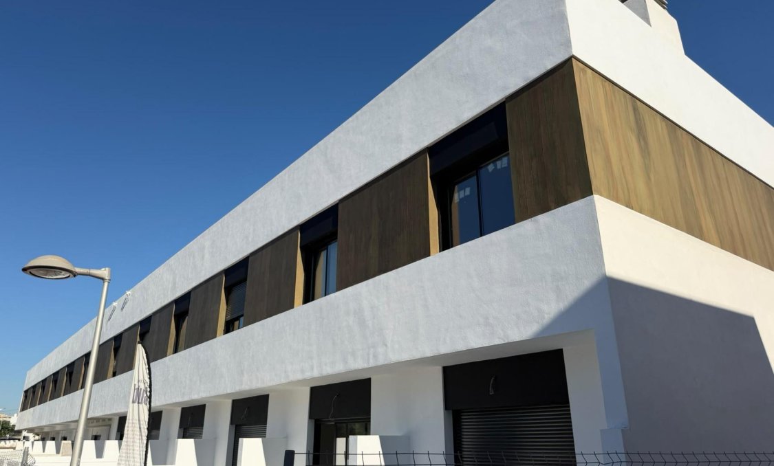 New Build - villa -
Pilar de la Horadada - pueblo