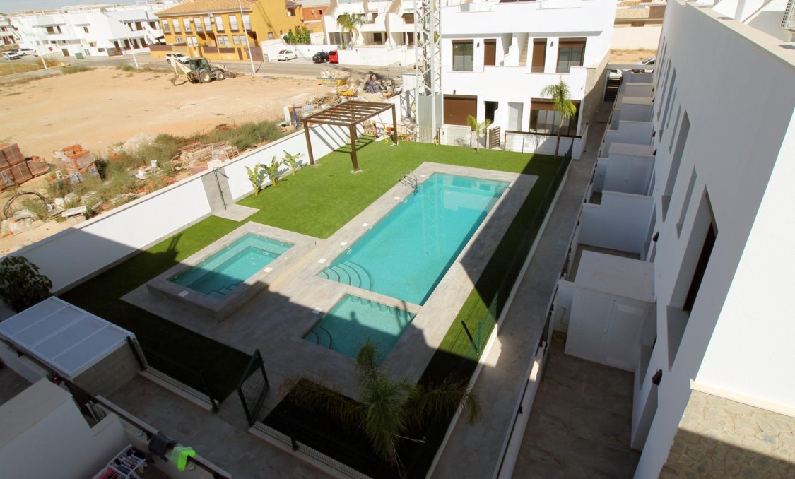 New Build - villa -
Pilar de la Horadada - parque Andromeda