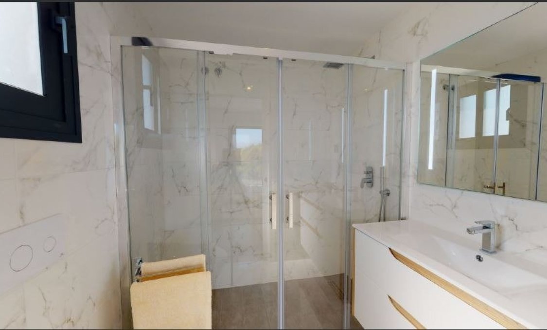 Obra nueva - villa -
