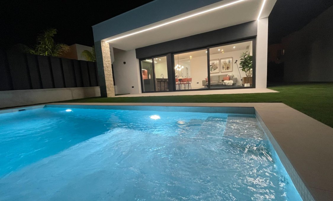 Nowy budynek - villa -
