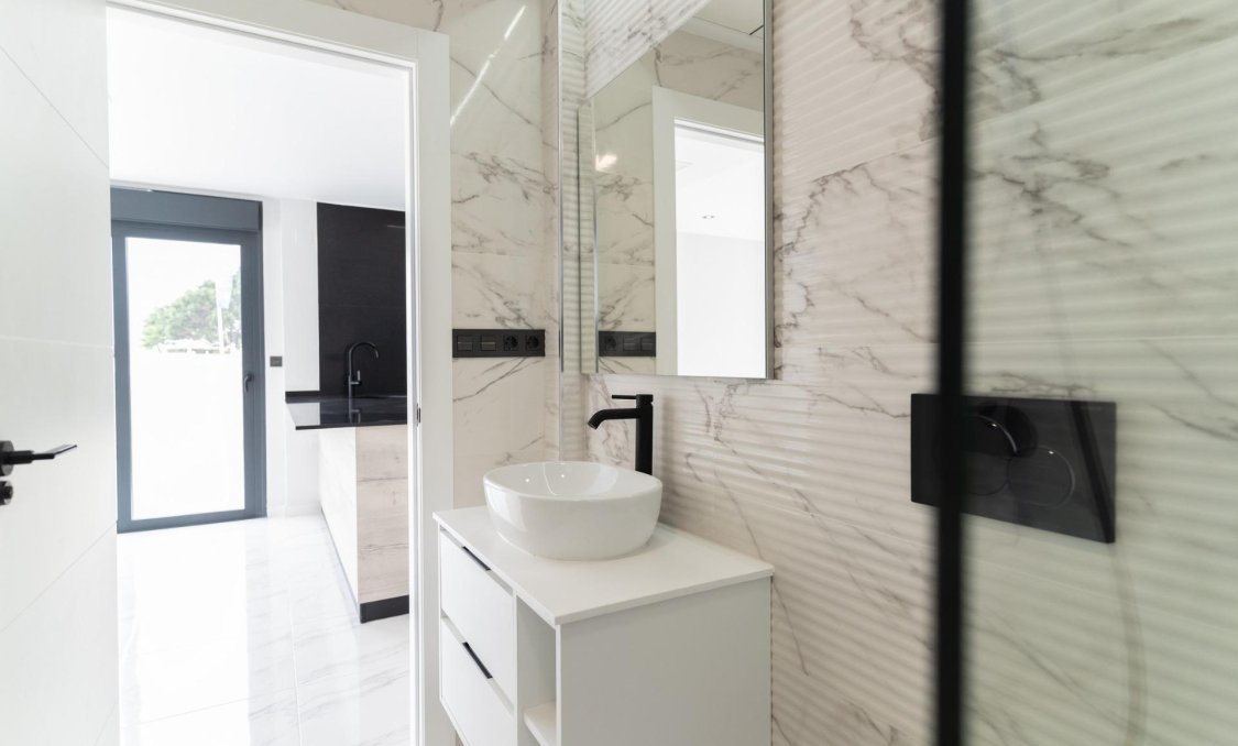 Obra nueva - villa -
