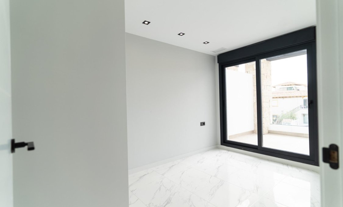 Obra nueva - villa -
