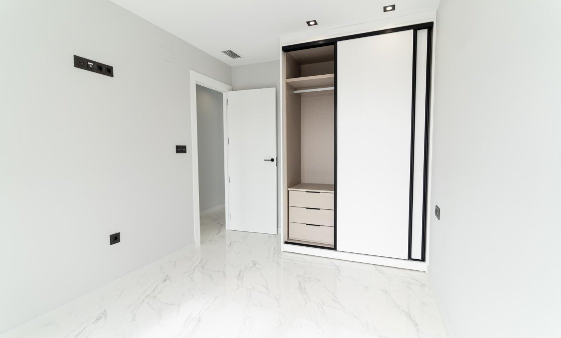 Obra nueva - villa -
