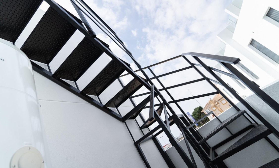 Obra nueva - villa -
