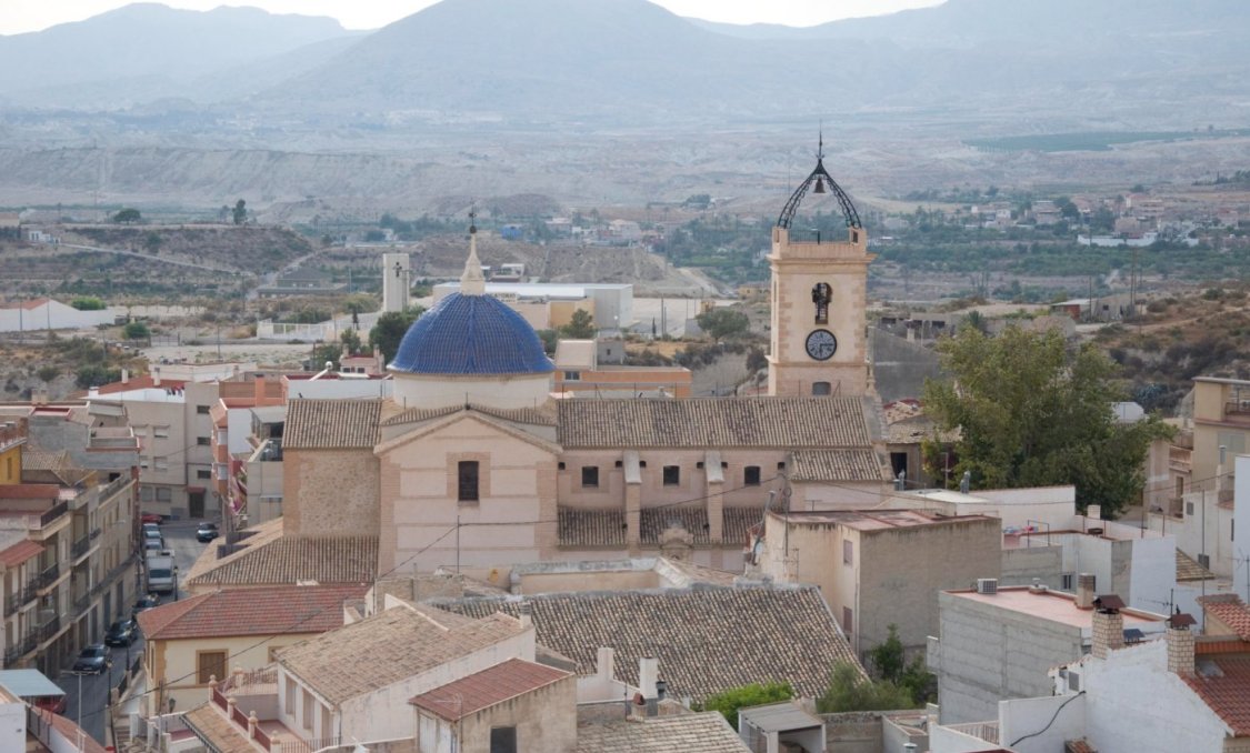 Obra nueva - villa -
