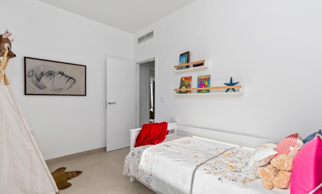 Obra nueva - villa -
