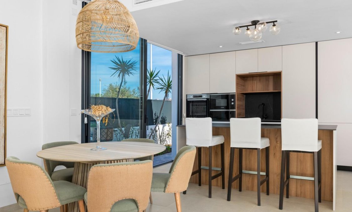 Obra nueva - villa -
