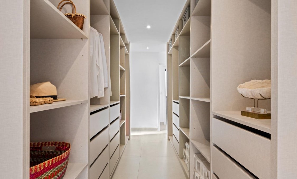 Obra nueva - villa -
