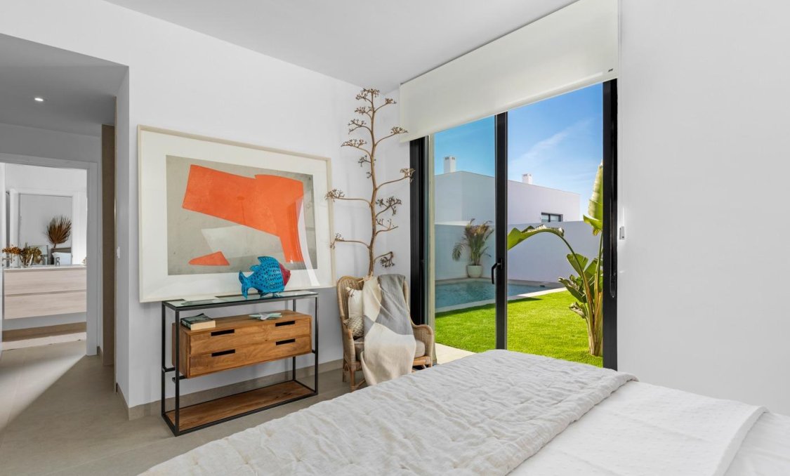 Obra nueva - villa -
