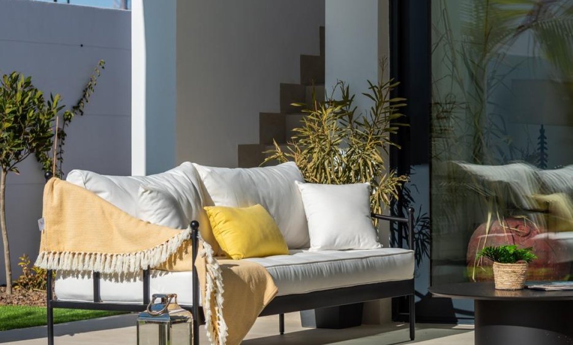 Obra nueva - villa -
