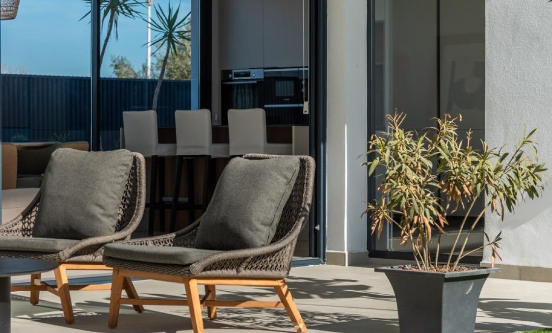 Obra nueva - villa -
