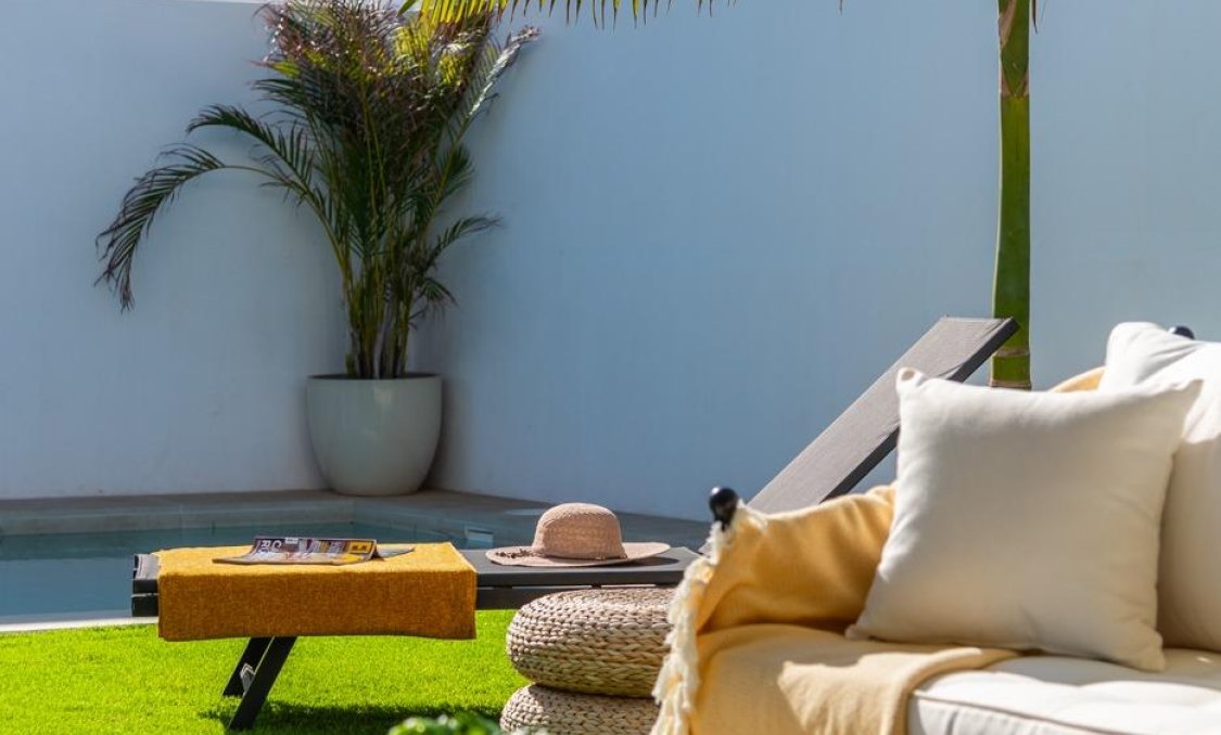 Obra nueva - villa -
