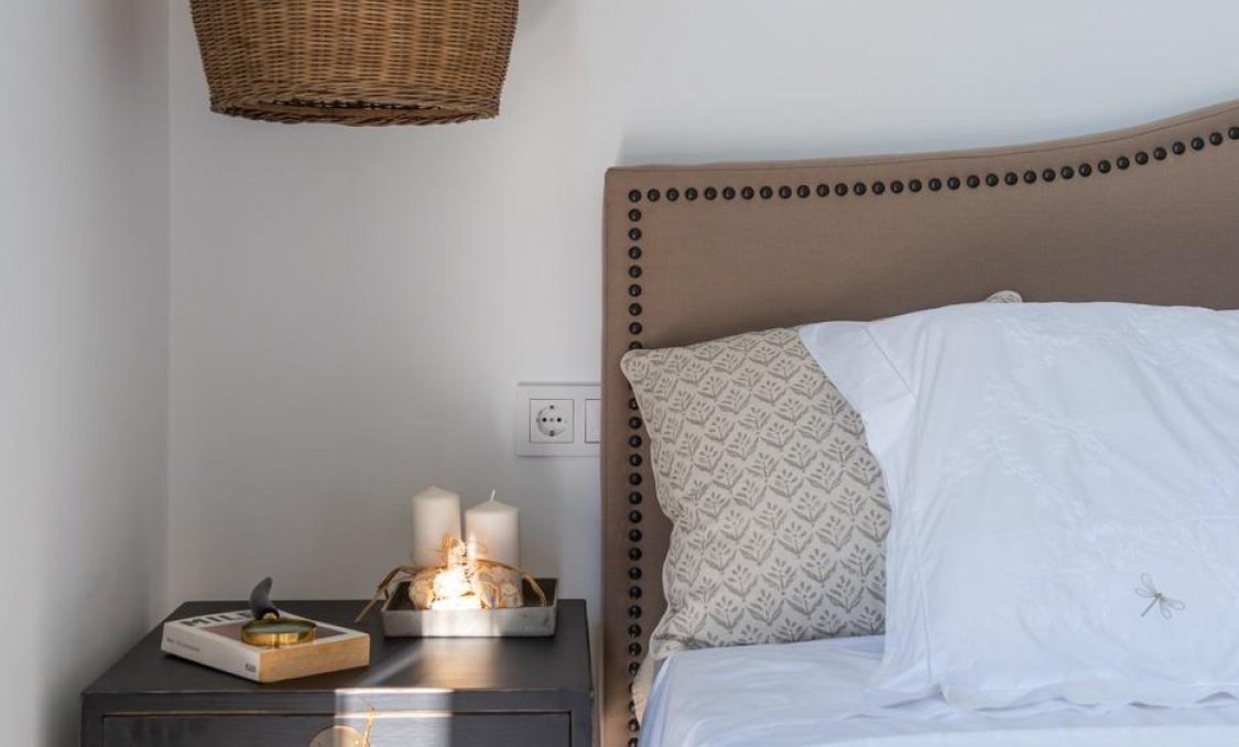 Obra nueva - villa -
