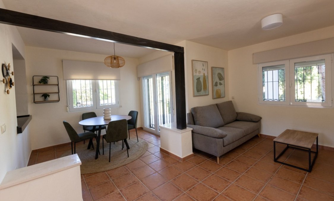 Obra nueva - villa -
