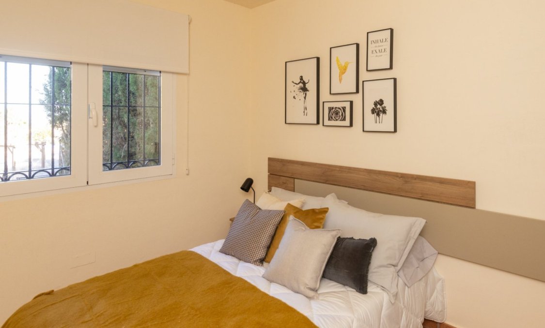 Obra nueva - villa -
