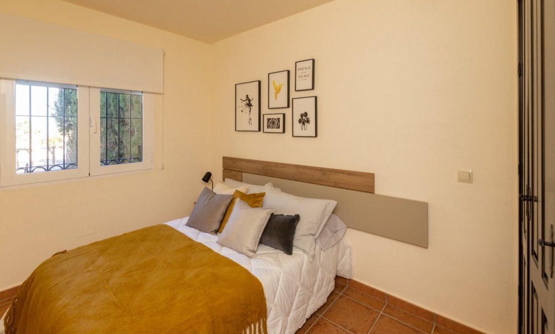 Obra nueva - villa -
