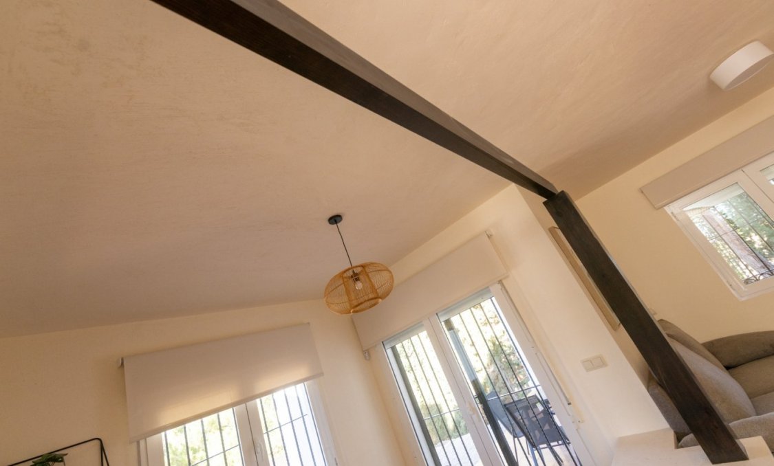 Obra nueva - villa -
