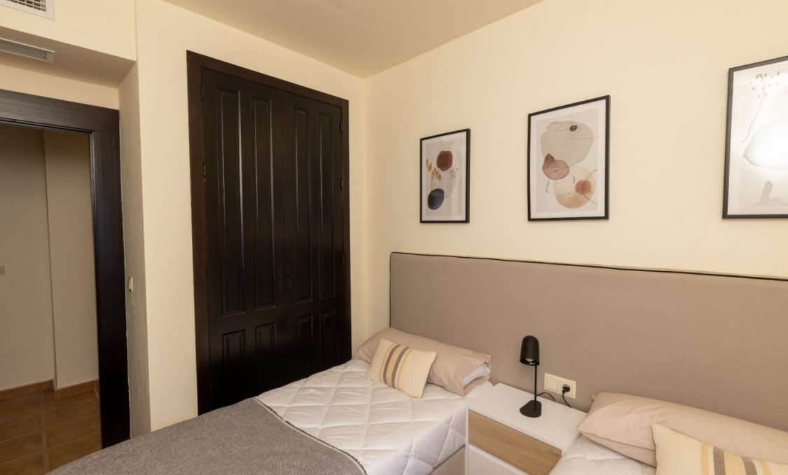 Obra nueva - villa -
