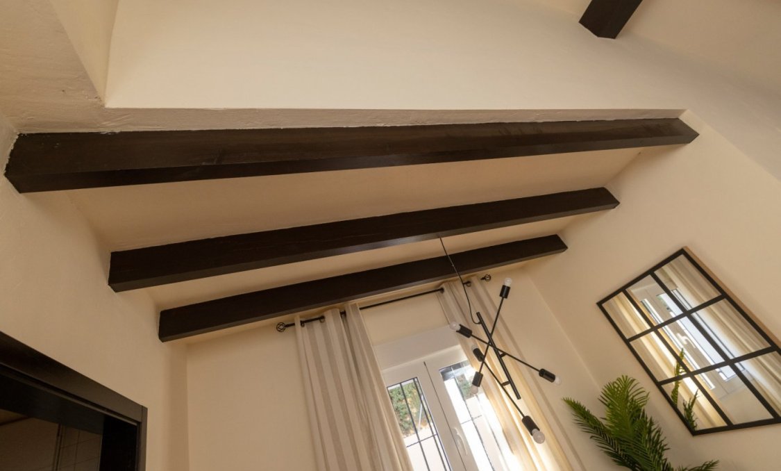 Obra nueva - villa -
