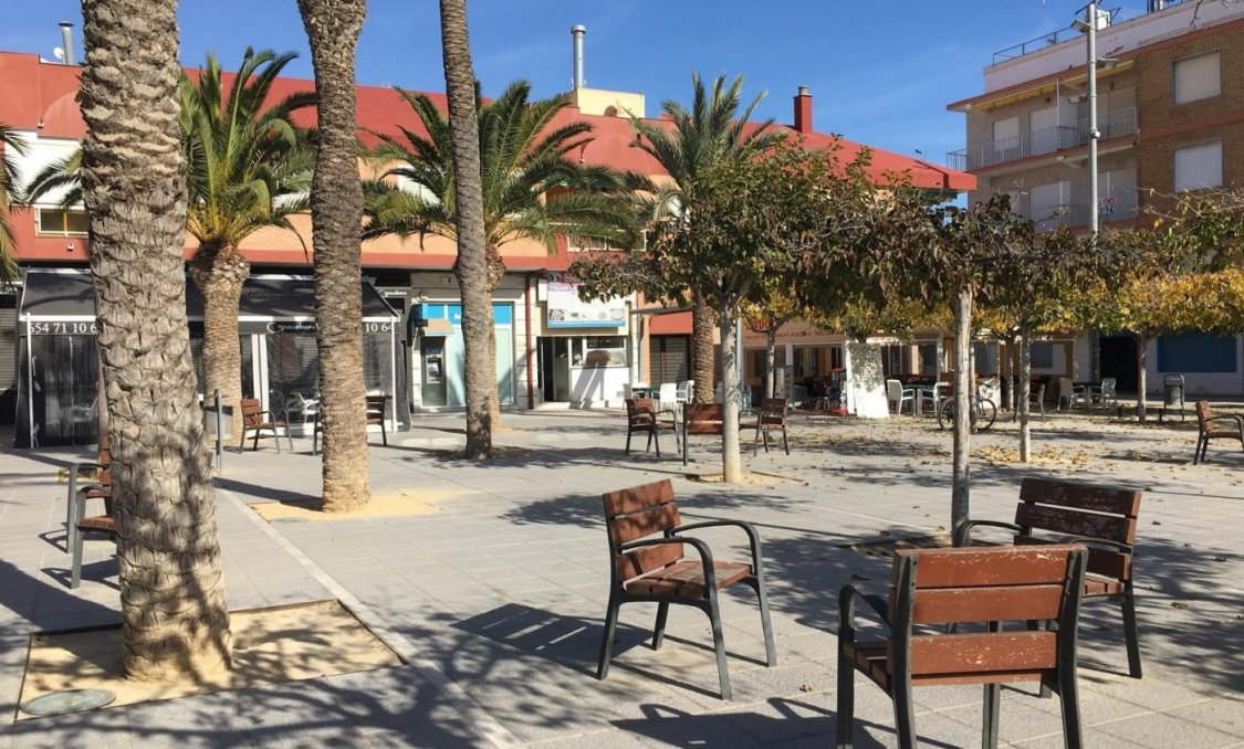 Obra nueva - villa -
