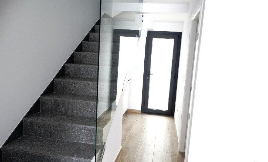 Nowy budynek - villa -
