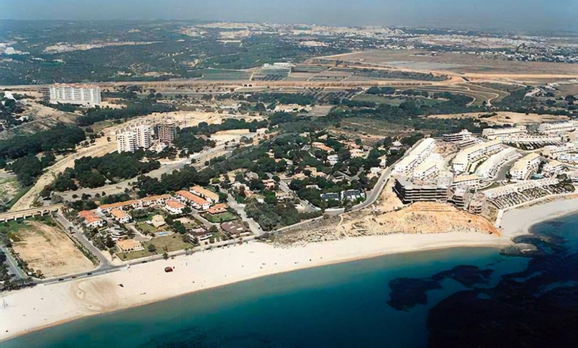 Nowy budynek - villa -
