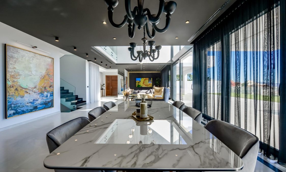 Nowy budynek - villa -
