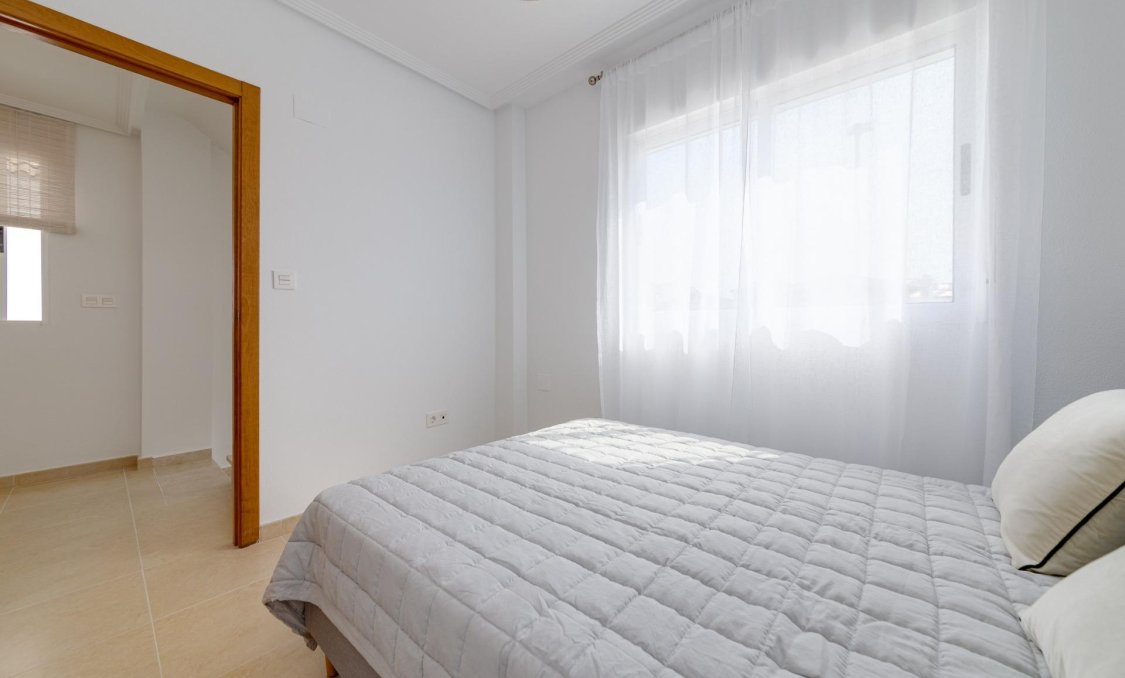 Obra nueva - villa -
