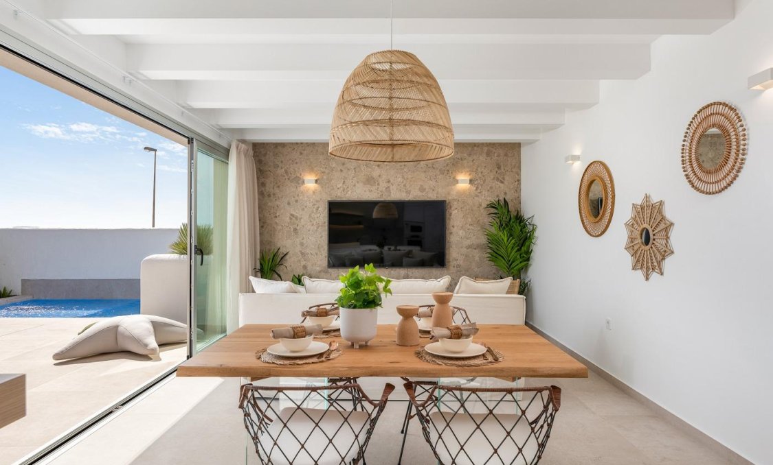 Obra nueva - villa -
